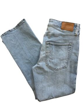 American Eagle Men’s Medium Wash Jeans‎ Size 31x30 Straight Leg Comfortable